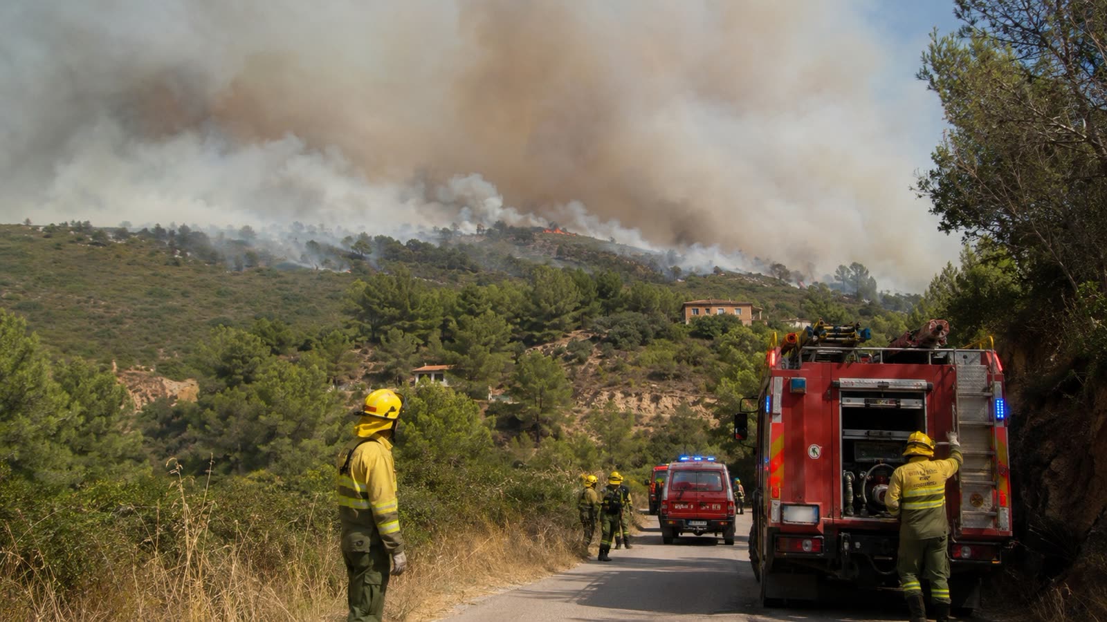 Waldbrand nahe Costa Brava zerstört rund 2.200 Hektar